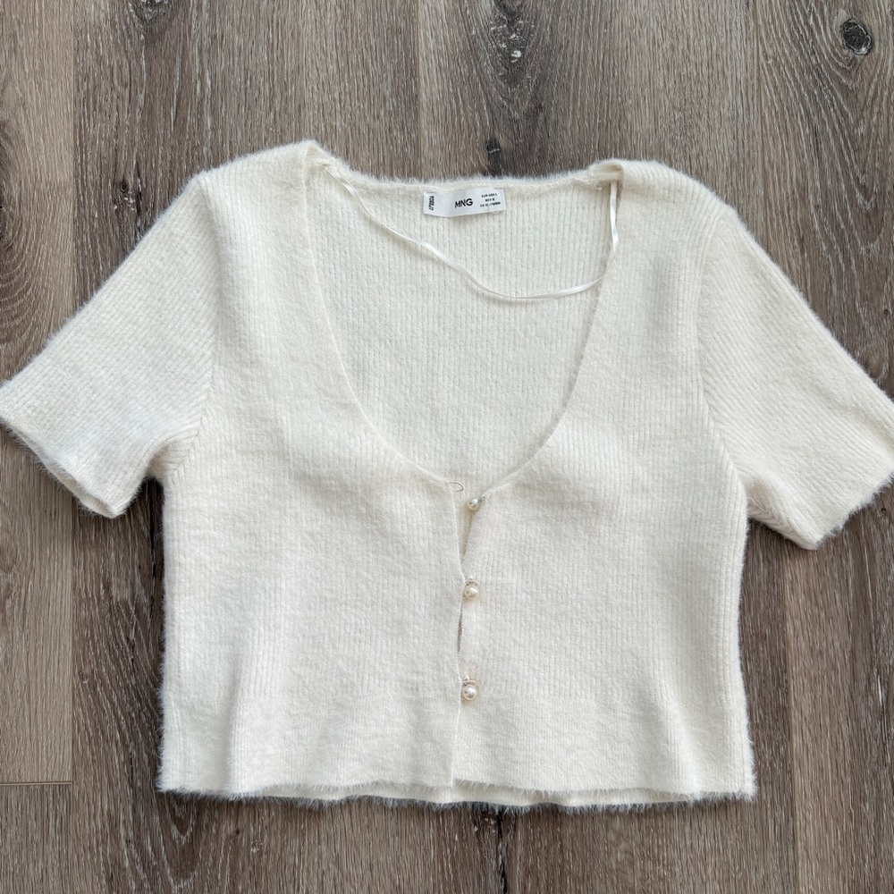 Mango Cropped Ivory Sweater Large